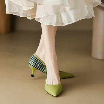  Новая дышащая женская обувь с острым носком, подходящая по цвету, с мелким вырезом, удобная сексуальная элегантная повседневная обувь на среднем каблуке.