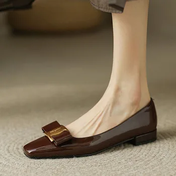  Женские элегантные туфли на плоской подошве, кожаные слипоны-лодочки, офисные женские туфли с квадратным носком